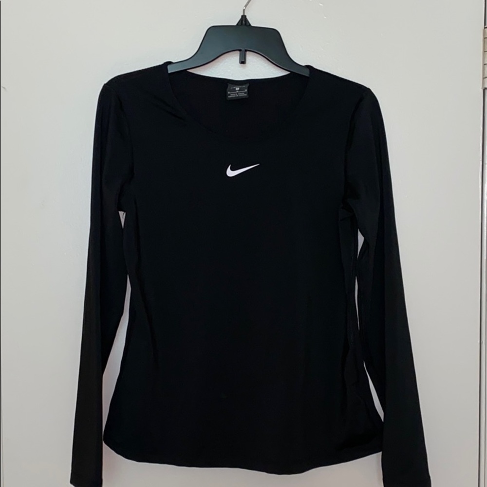 Nike long sleeve thermal drifit